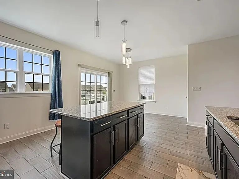 1340 Carrick Ct — Photo 14