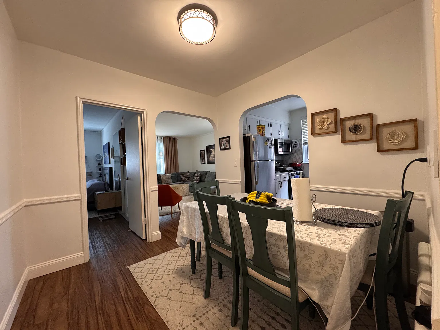3 bed, 1.5 bath, $3,500 — Photo 2