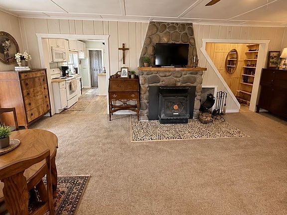 5th image of 12390 Nickerson Valley Rd