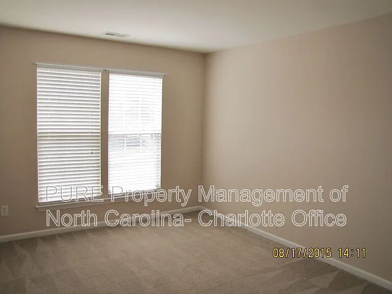 18040 Delmas Dr — Photo 21