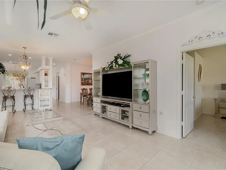 1637 Morning Sun Ln #E-12 — Photo 2
