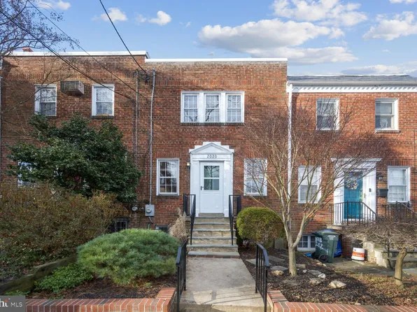 2020 Tunlaw Rd NW, Washington, DC 20007