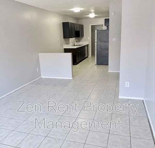 44 S Williams St #15 — Photo 8