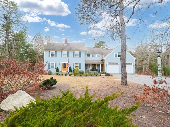 24 Cabot Cir, Plymouth, MA 02360