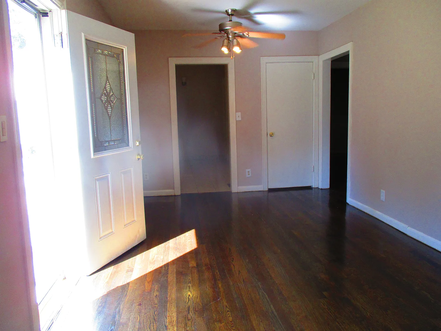 3 bed, 1000 sqft, $1,495 — Photo 3