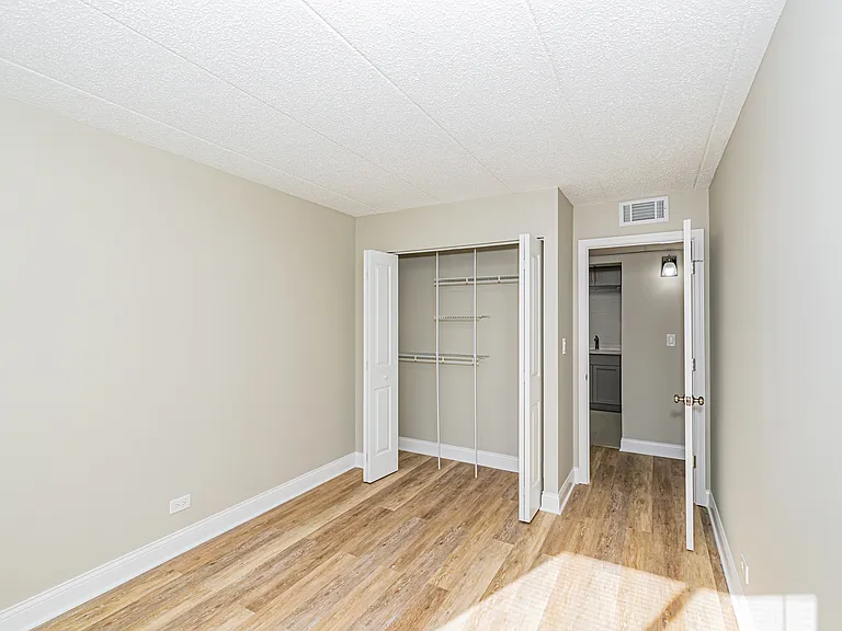3851 N Parkway Dr #1I — Photo 17
