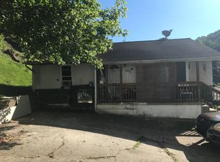 879 1/2 Hanna Dr, Charleston, WV 25387