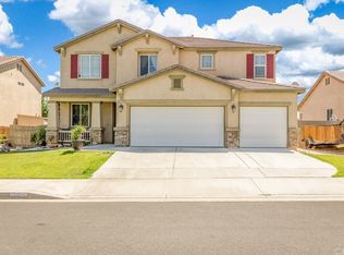 14551 Hummingbird Rd, Victorville, CA 92394