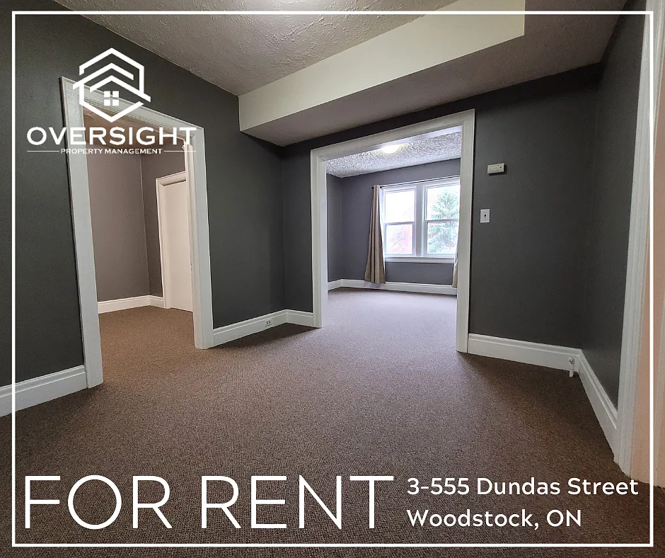 555 Dundas Street Woodstock — Photo 1