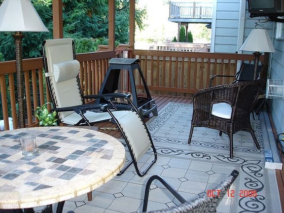 Natural gas fire pit
