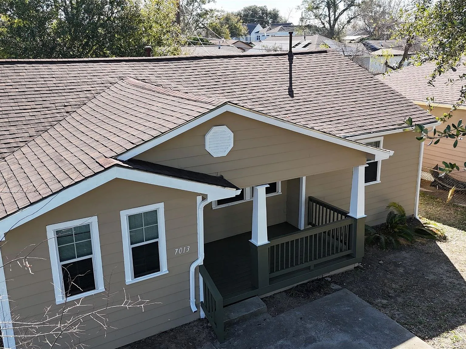 3 bed, 2.0 bath, 1166 sqft, $1,495 — Photo 2