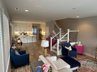 124 E Spring St APT A, Fayetteville, AR 72701