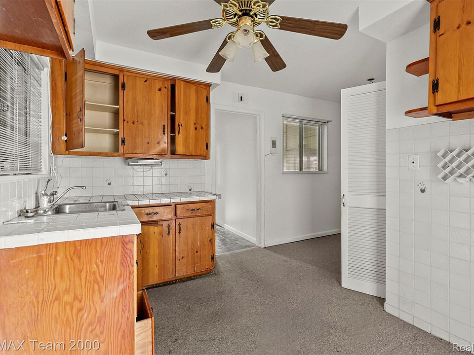 90 Lorberta Ln, photo 10