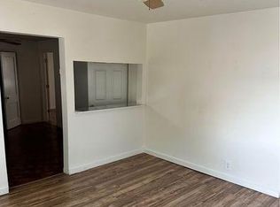 4510 S Laflin St #2F, Chicago, IL 60609