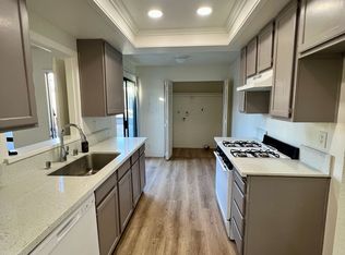 7921 Moonshadow, Huntington Beach, CA 92647