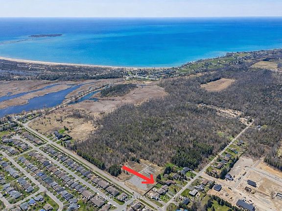 4th image of 305 Raglan St