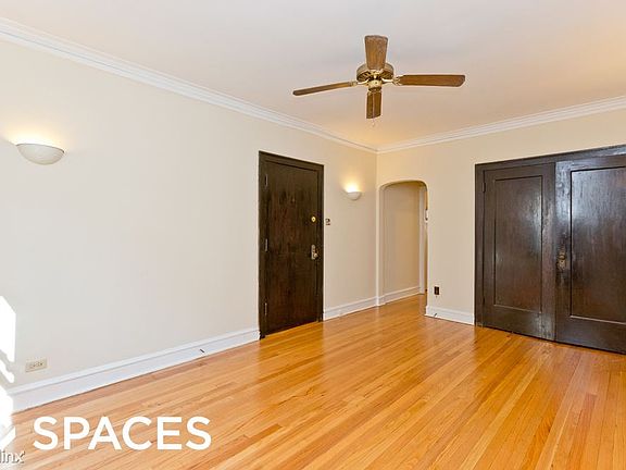 2nd image of 1604 W Berteau Ave #1608-1I
