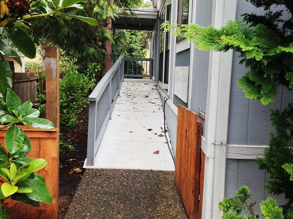 Entry to Front Door