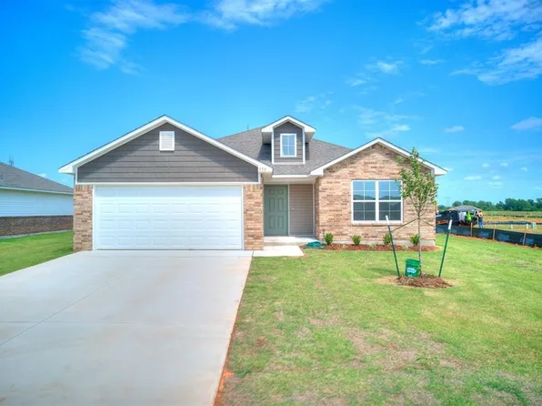932 S Bear Ln, Mustang, OK 73064