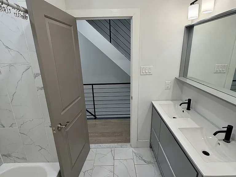 2239 Tasker St — Photo 44