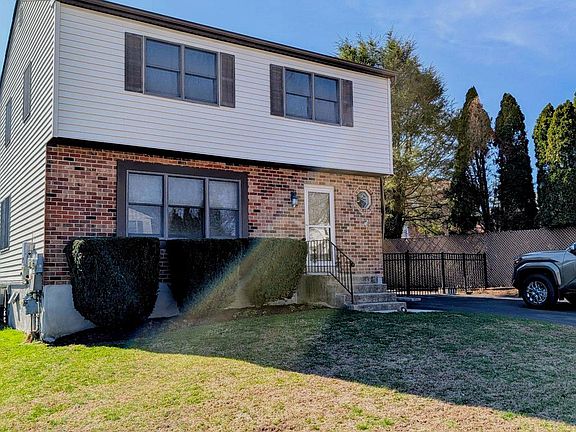 2nd image of 1 W Belair Rd