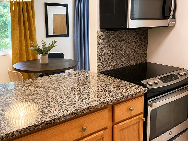 4215 E Bay Dr #1808B — Photo 3