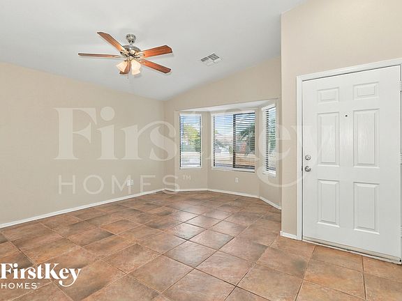 3rd image of 1338 W Mesquite Ave