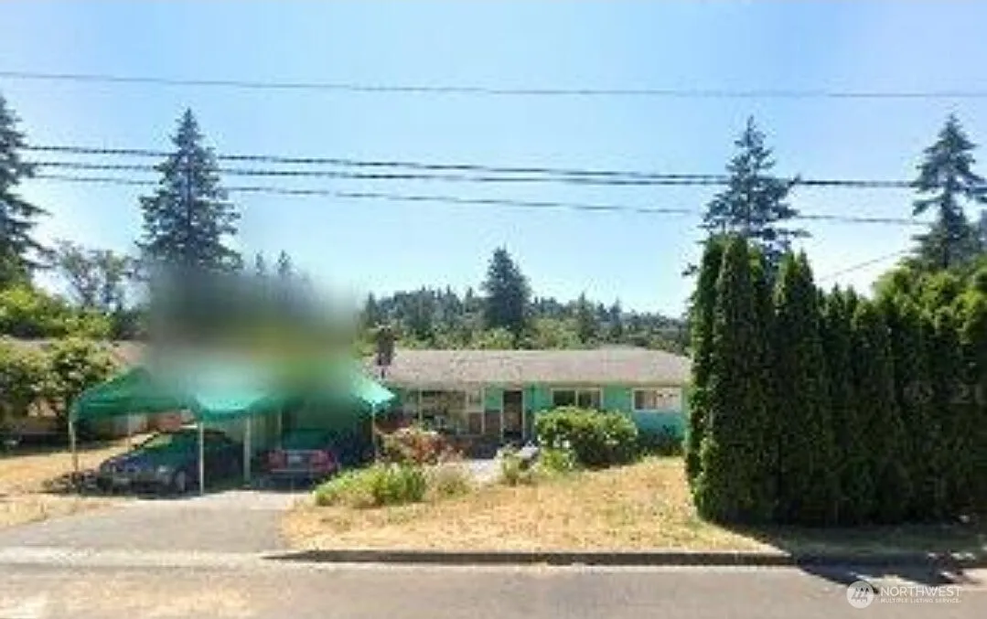14227 SE 40th photo 1