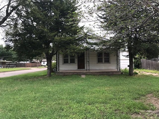 1st image of 2202 S Saint Francis Ave
