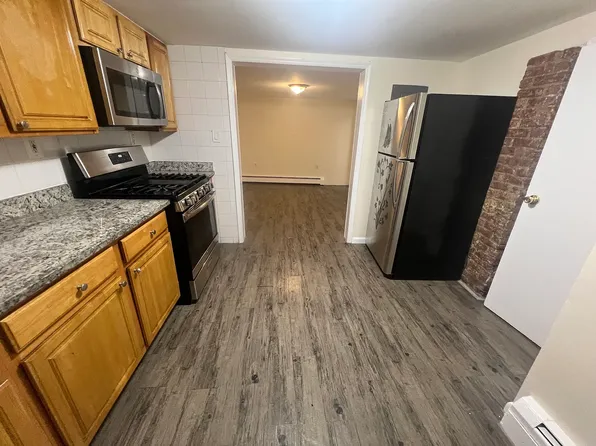 811 13th St, Union City, NJ 07087