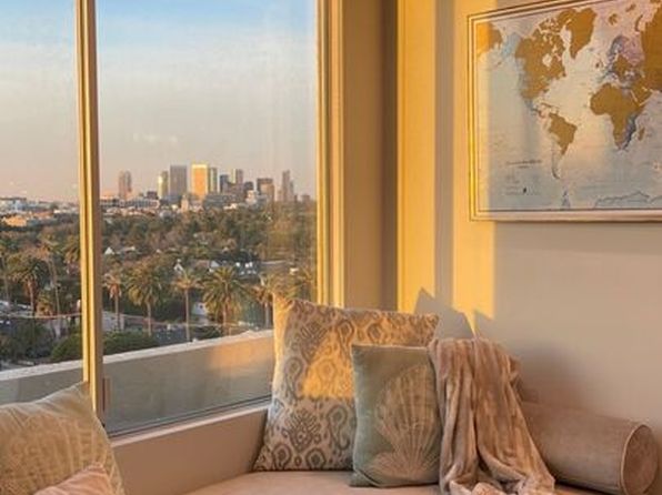 818 N Doheny Dr APT 908