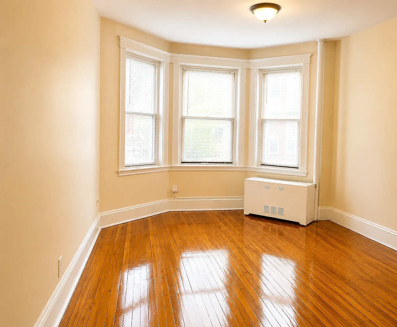 1 bed, 450 sqft, $2,595 — Photo 2