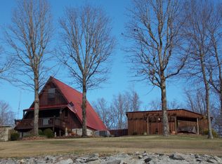 57 Sunflower Rd, Linden, TN 37096