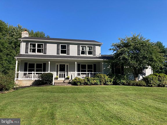 3rd image of 198 Blair Shore Rd