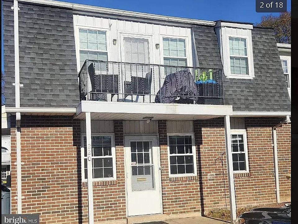 1st image of 219 Washington Pl