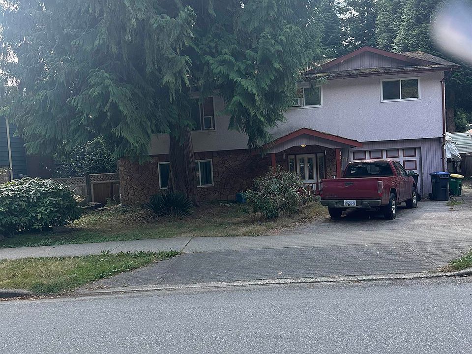 2nd image of 1076 Lincoln Ave