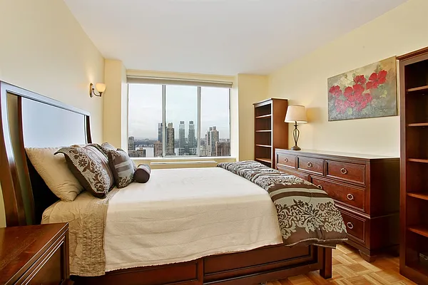 Sold by Corcoran | media 3