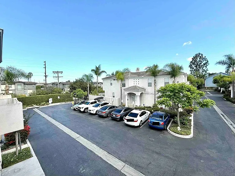 26009 Frampton Ave — Photo 22