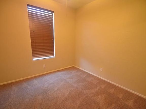 3rd image of 6905 S 38th Dr