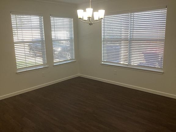 5th image of 9023 Grand Villa Ln