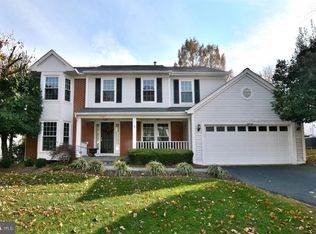 1485 Powells Tavern Pl, Herndon, VA 20170