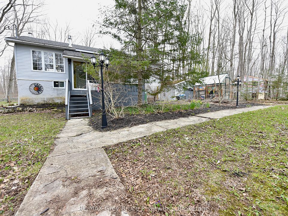1st image of 313 Tammys Cove Rd