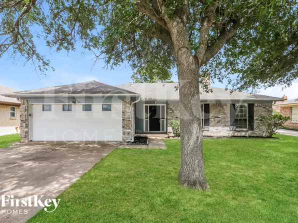 4515 Tuscarora St, Pasadena, TX 77504