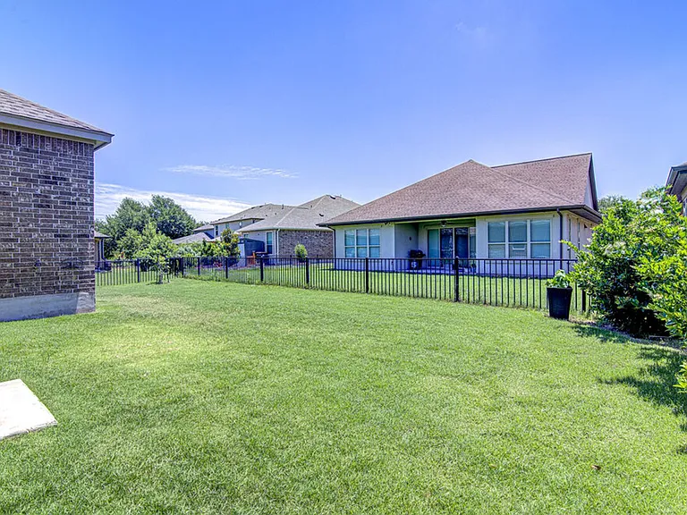 104 Kyndals Meadow Cv — Photo 28