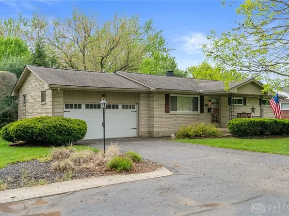 4195 N Linda Dr, Bellbrook, OH 45305