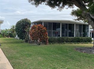 473 Riviera Blvd W, Naples, FL 34112