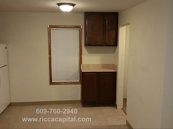 4th image of 507 Wilbur Ave #2