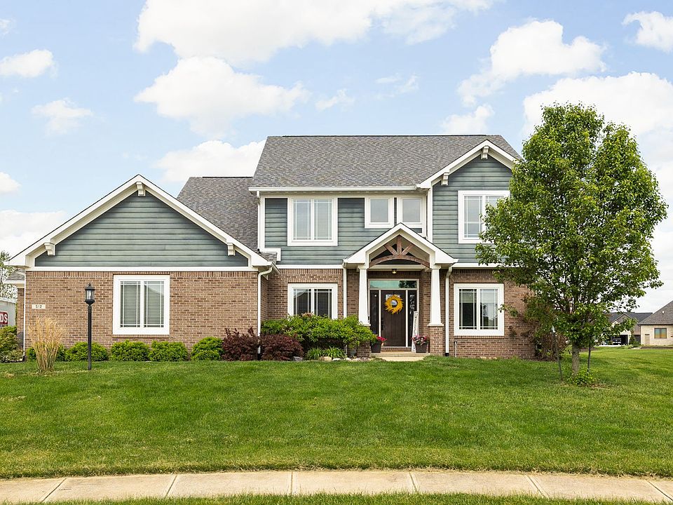 1st image of 512 Lakeside Ct