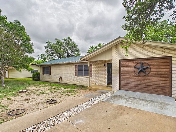 2nd image of 207 Skylark Dr