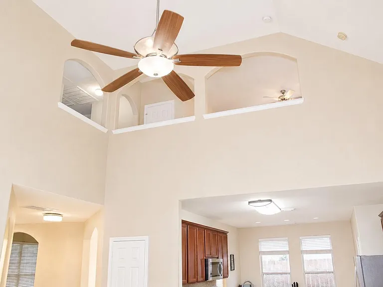 2814 Silver Bend Ln — Photo 15